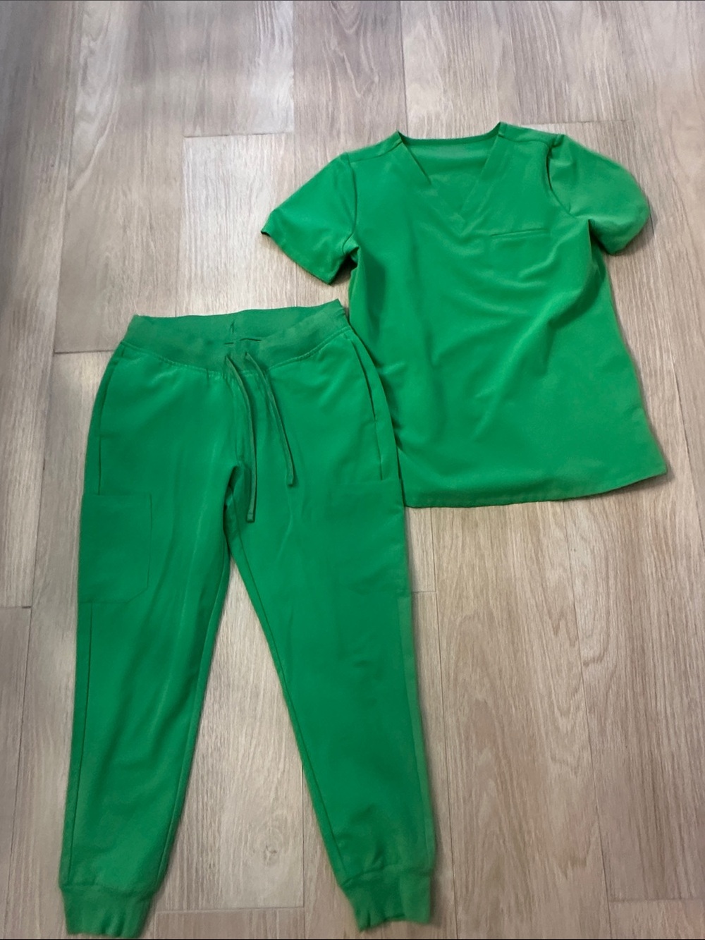 Green Women's Two-Piece Lounge Set